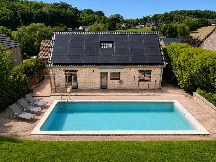 Charming 3-bedroom villa with pool in a quiet, sought-after