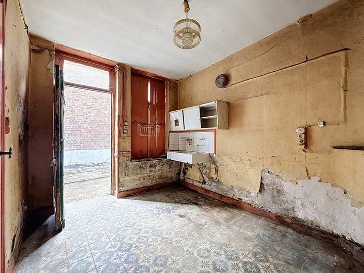 MAISON 3 CHAMBRES A RENOVER