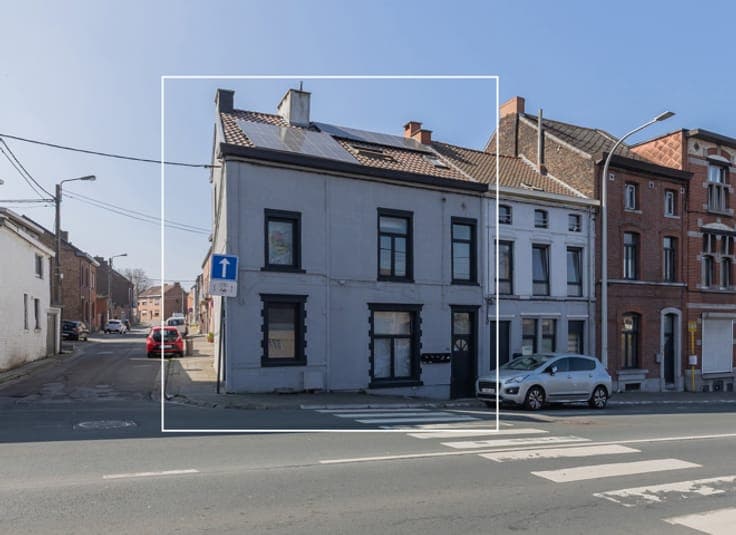 Investment package: house, shared accommodation and studio