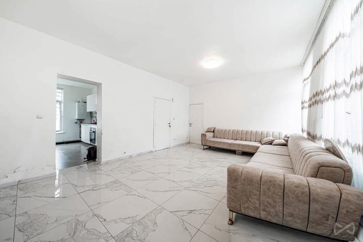 6-Unit Investment Property