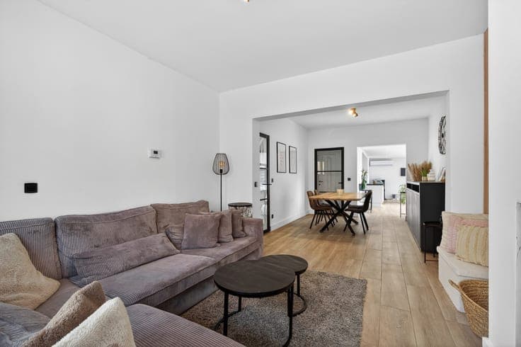 A ready-to-move-in family home with 2 to 3 bedrooms, spac...