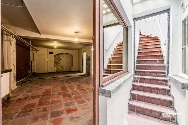 Beautiful atypical property with numerous possibilities in …