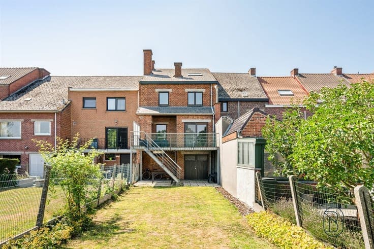 Move-in-ready ground-floor apartment with a pleasant garden