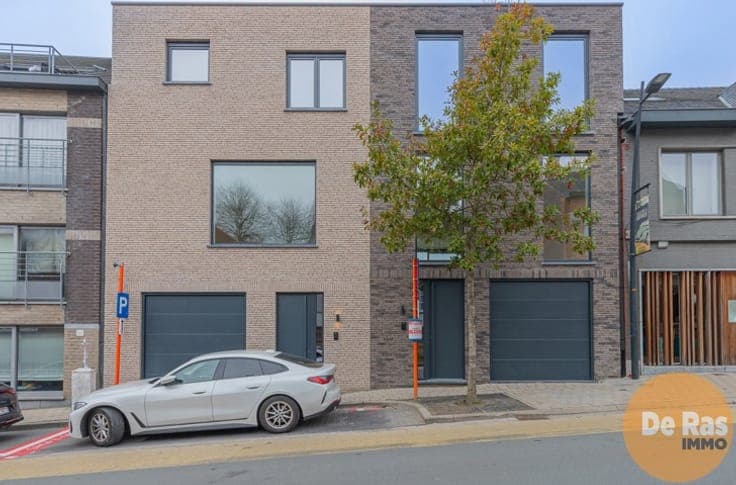 EREMBODEGEM - Nieuwbouw met 3 kamers, dubbele garage en tuin
