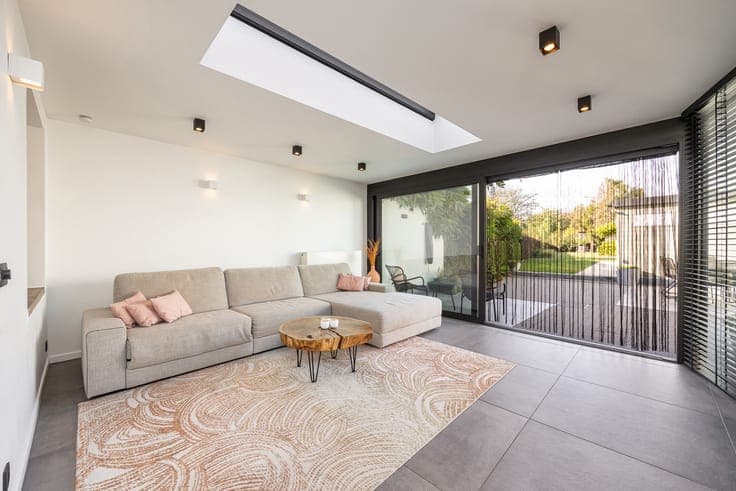Move-in ready home with 3 bedrooms and a large garden