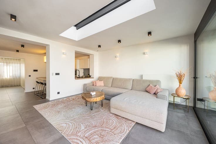 Move-in ready home with 3 bedrooms and a large garden