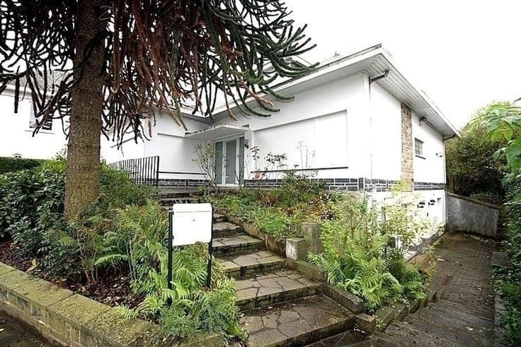Av Tervuren! 4-FACADE VILLA 5 BEDROOMS SEMI FURNISHED + GARD