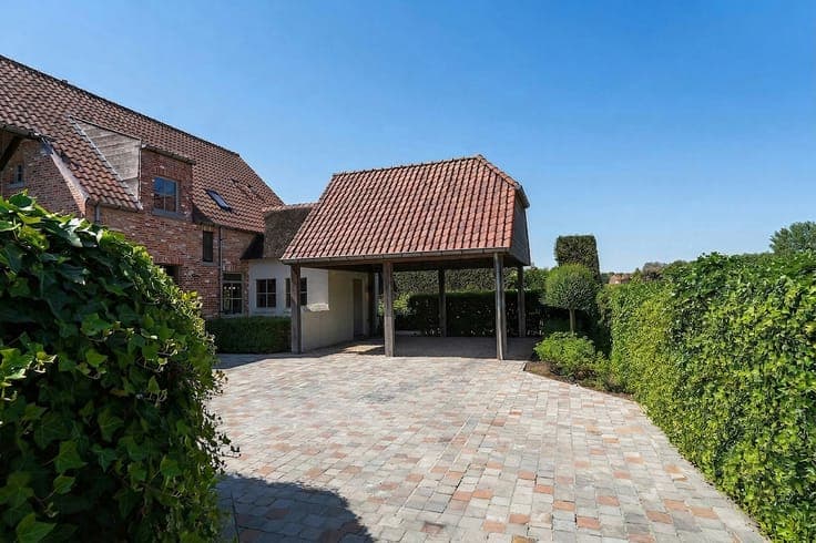 Charming family home in Zwevegem