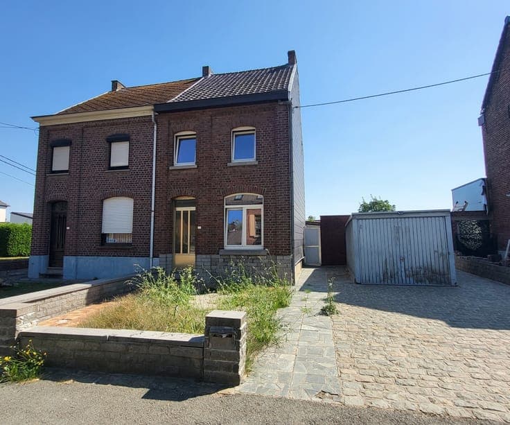 Landelijk gelegen woning met tuin, garage en ruime inrich...