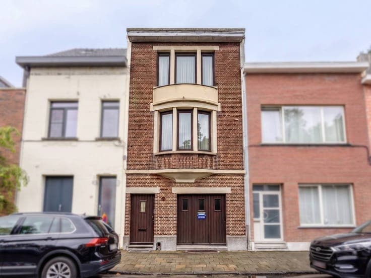 Charming 3-bedroom house with garden for sale in Wilrijk