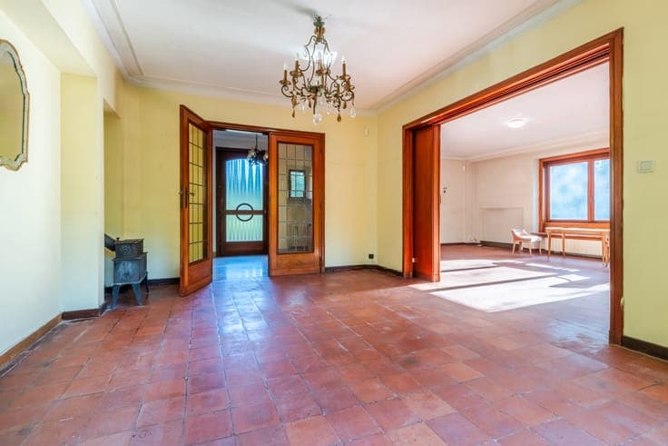 Property with preserved charm on 54 ares