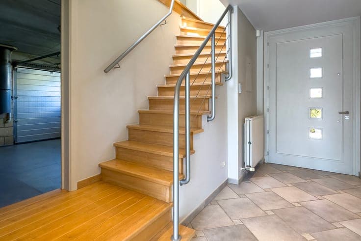 Statige, instapklare, villa te koop op goede ligging nabi...