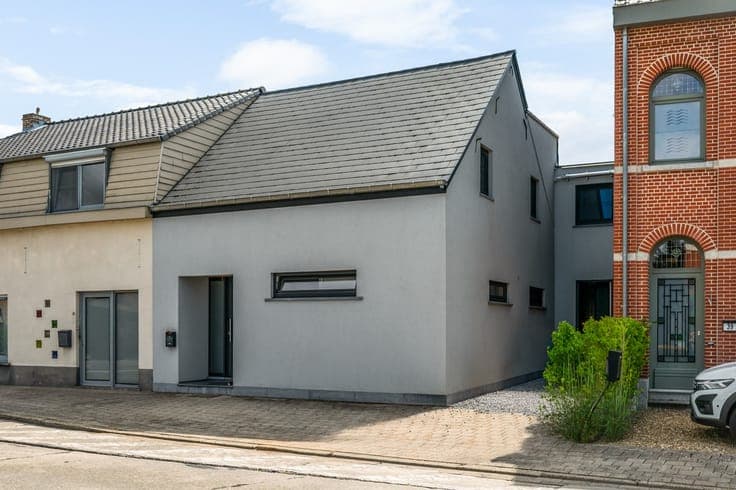Veelzijdige eigendom met 5 slaapkamers en tal van mogelij...