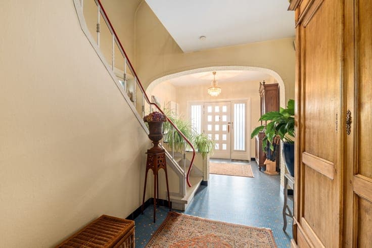 Detached home with large garden in Merchtem