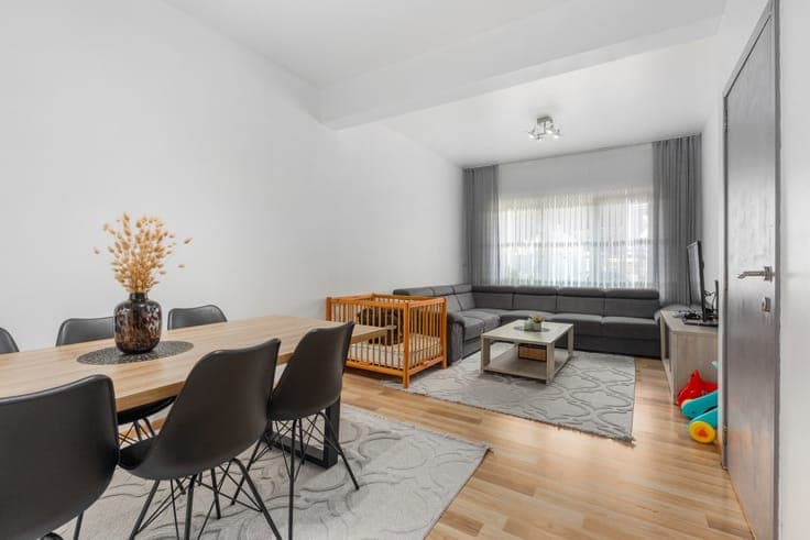 Terraced house with garden in Antwerp South