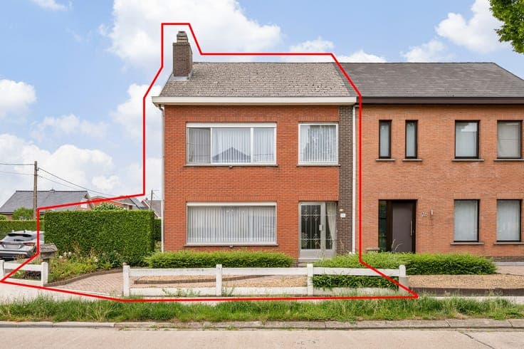 Te koop – Goed onderhouden halfopen bebouwing in Berlaar.