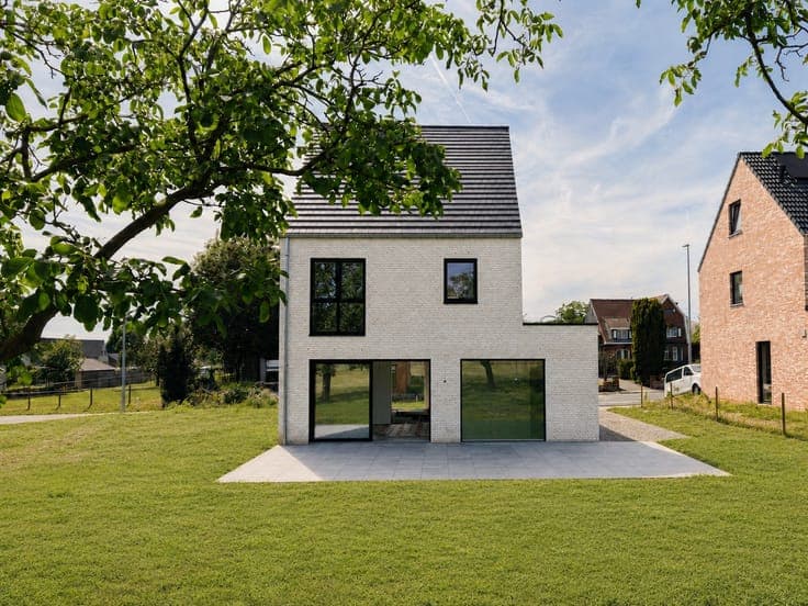 Energy-efficient new-build villa in Ninove (wind- and wat...