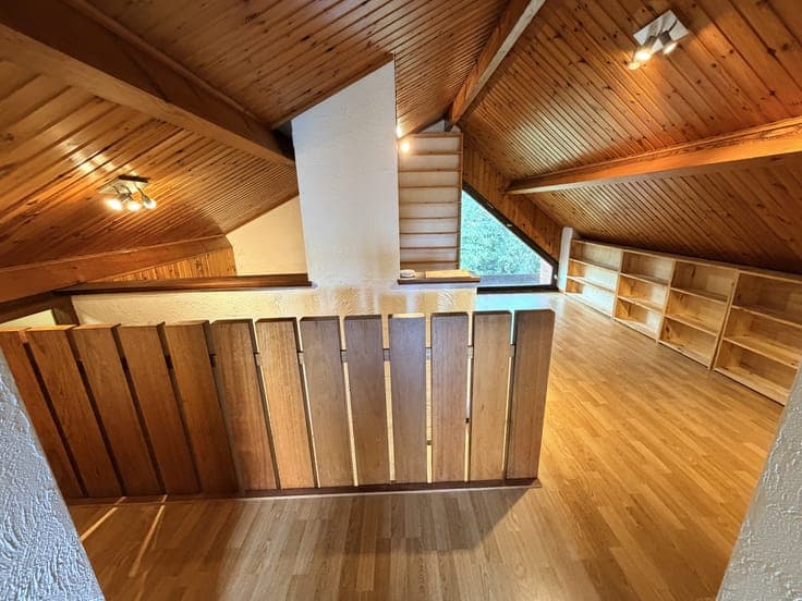 Bossière: architect-designed home, 4 bedrooms and garden