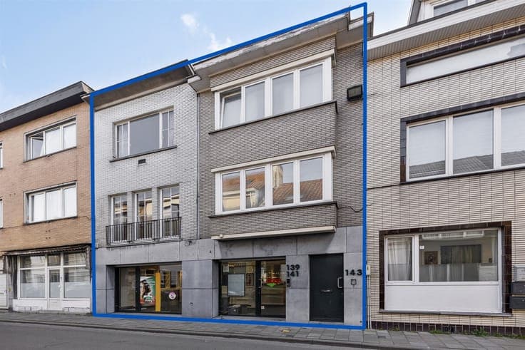 Mixed building