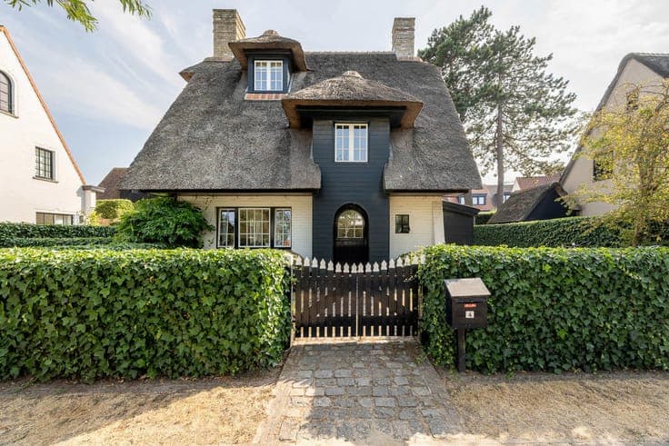 Magnifique rénovation d'une villa en bordure du Zoute.