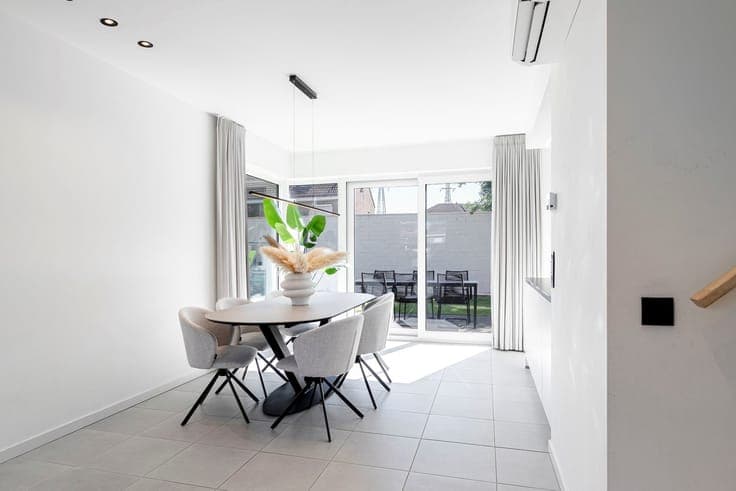 Instapklare woning (154 m²) met 4 slaapkamers en tuin (140 m