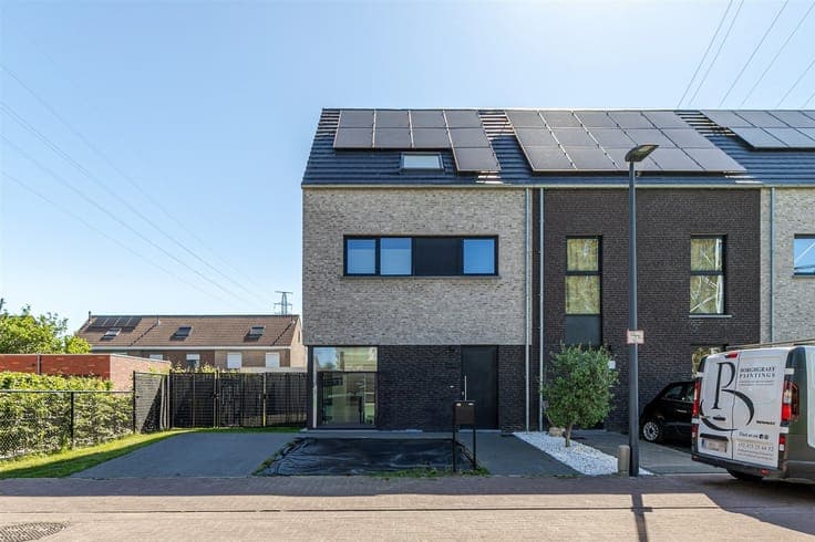 Instapklare woning (154 m²) met 4 slaapkamers en tuin (140 m