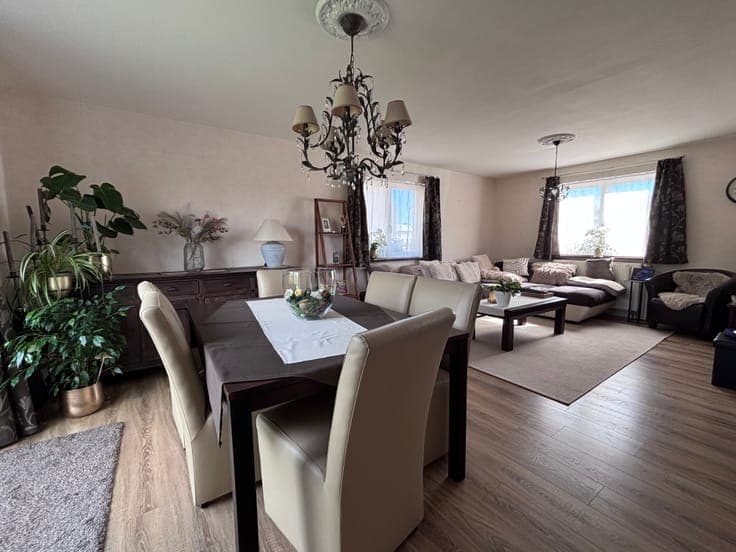 Charming 3-bedroom house with garden.