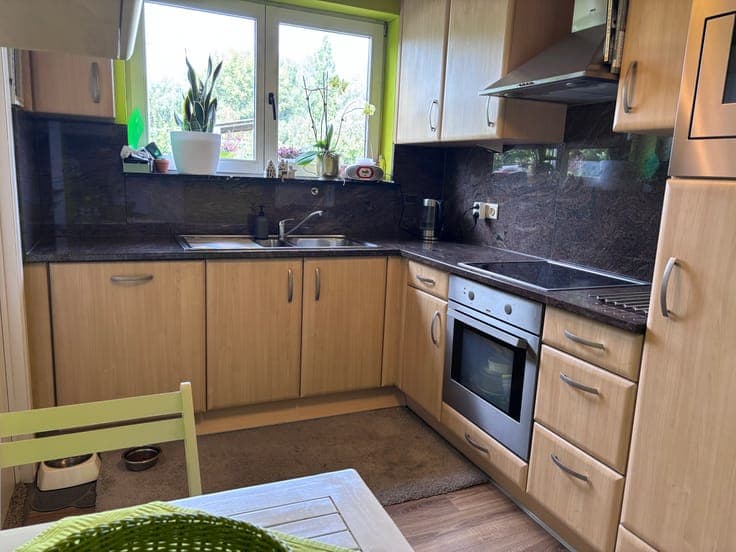 Charming 3-bedroom house with garden.