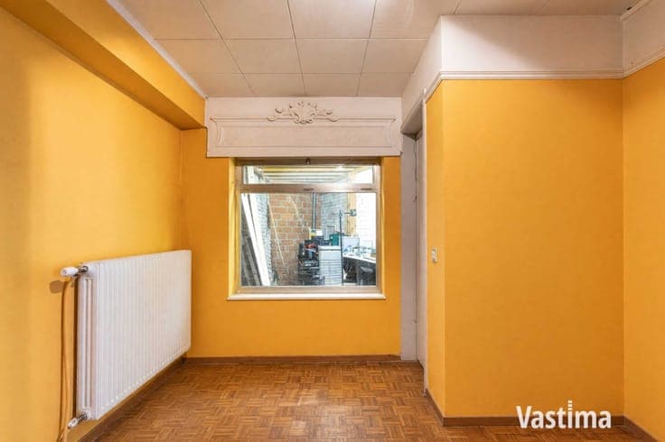 Instapklare dokterswoning met garage en 5 slaapkamers