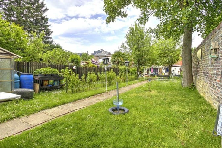 MAISON 2 CH AVEC JARDIN ET GARAGE