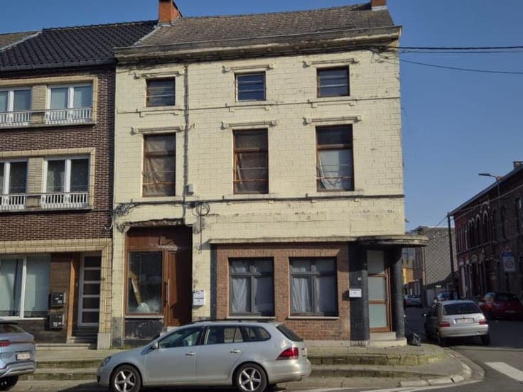 House in Gilly