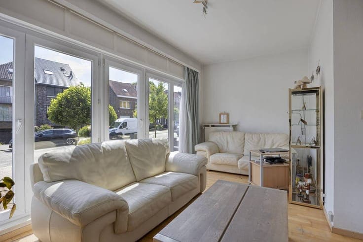 House for sale in Strombeek-Bever with garden and garage
