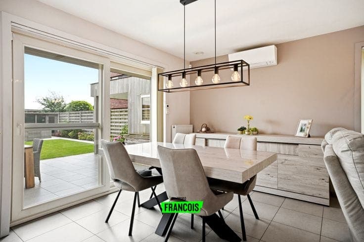 Move-in ready family home for sale in Mesen