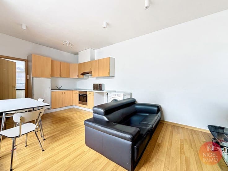 Immeuble loué de 3 unités, 18.900€/an, PEB C-D.