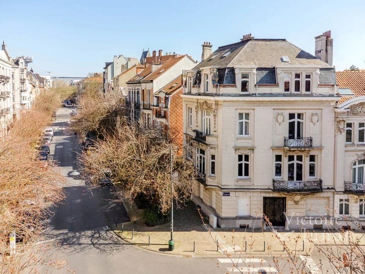 Very beautiful townhouse with garage