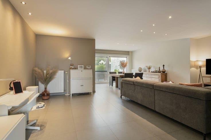 Spacious house ready to move in: 4 bedrooms, garage and larg