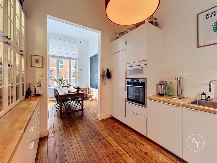 Voltaire / 3-bed house +/- 178m² in perfect condition