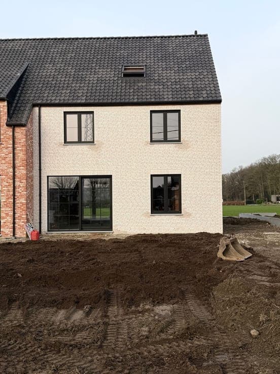 Nieuwbouw pastoriewoningen te Meulebeke