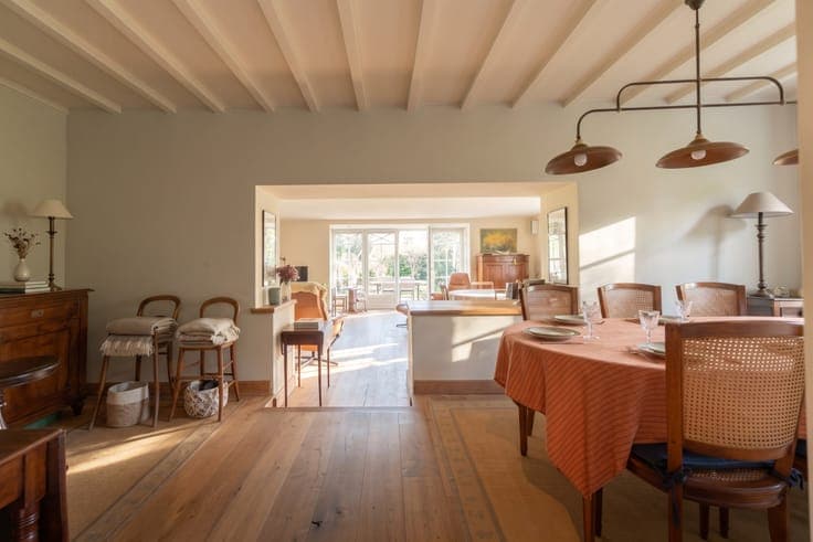 Bonlez - character house 3 bedrooms + office