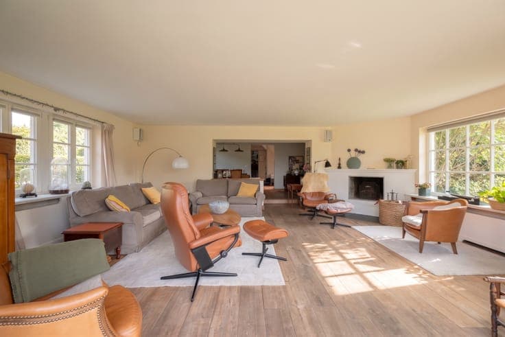 Bonlez - character house 3 bedrooms + office