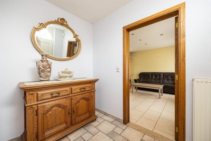 Instapklare woning met grote tuin en zicht op de velden!
