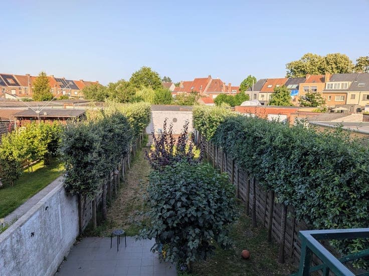 Instapklare bel-etagewoning in groene omgeving