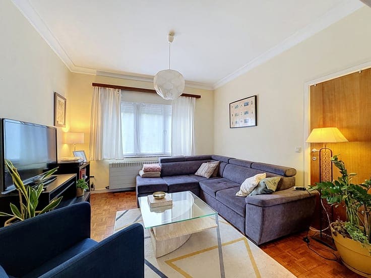 Family home with 4 bedrooms, garage, terrace and garden