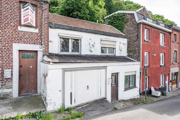 House to renovate in Cheratte.