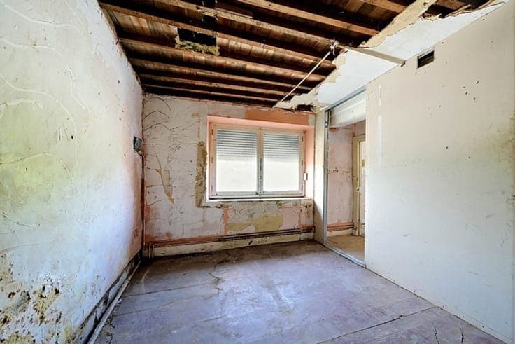 House to renovate in Cheratte.