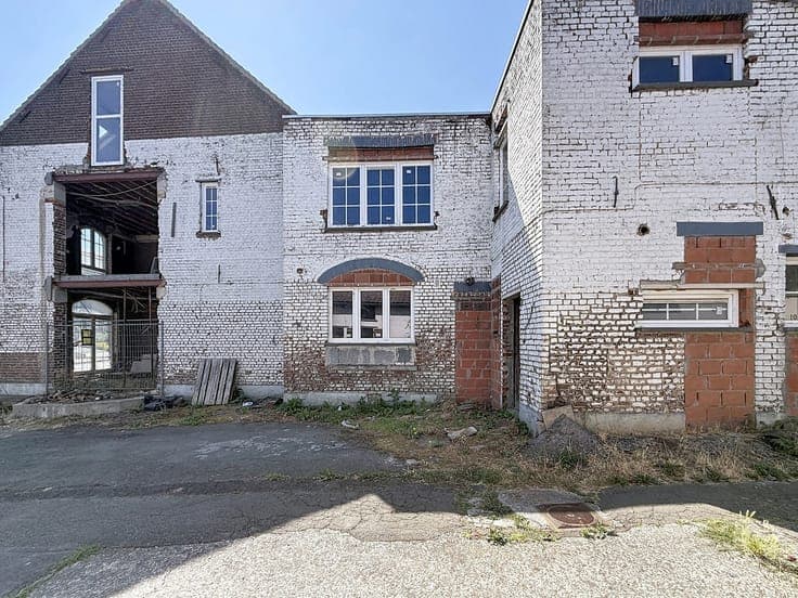 Geraardsbergen - House to renovate with garden & garage