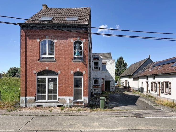 Geraardsbergen - House to renovate with garden & garage