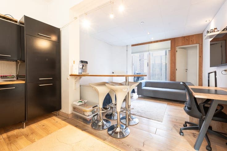 Strategically located investment property in central Ghent