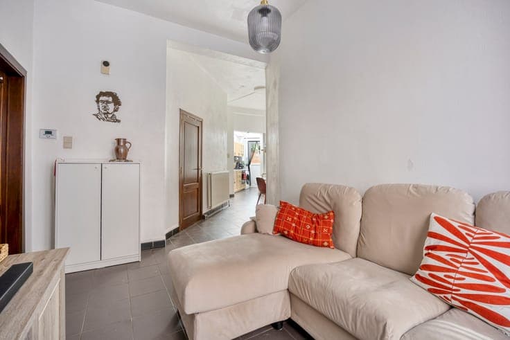 Investment property with 3 apartments in Tienen.