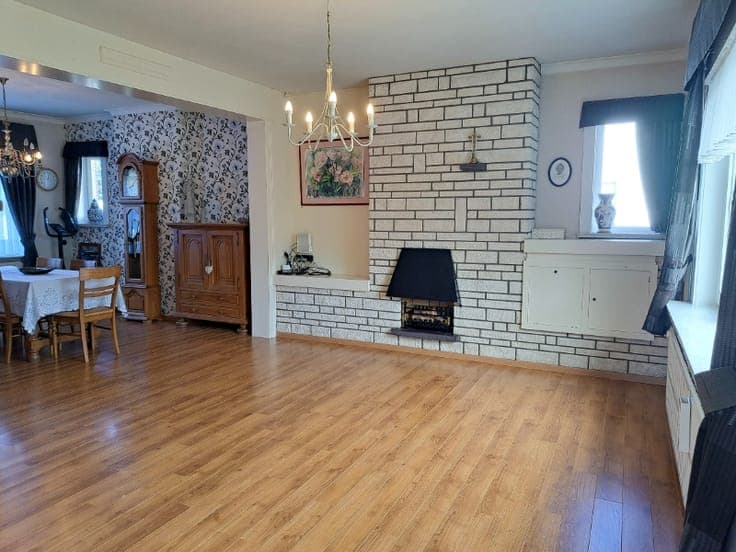 Rustig gelegen open bebouwing met 3 slaapkamers en veel p...